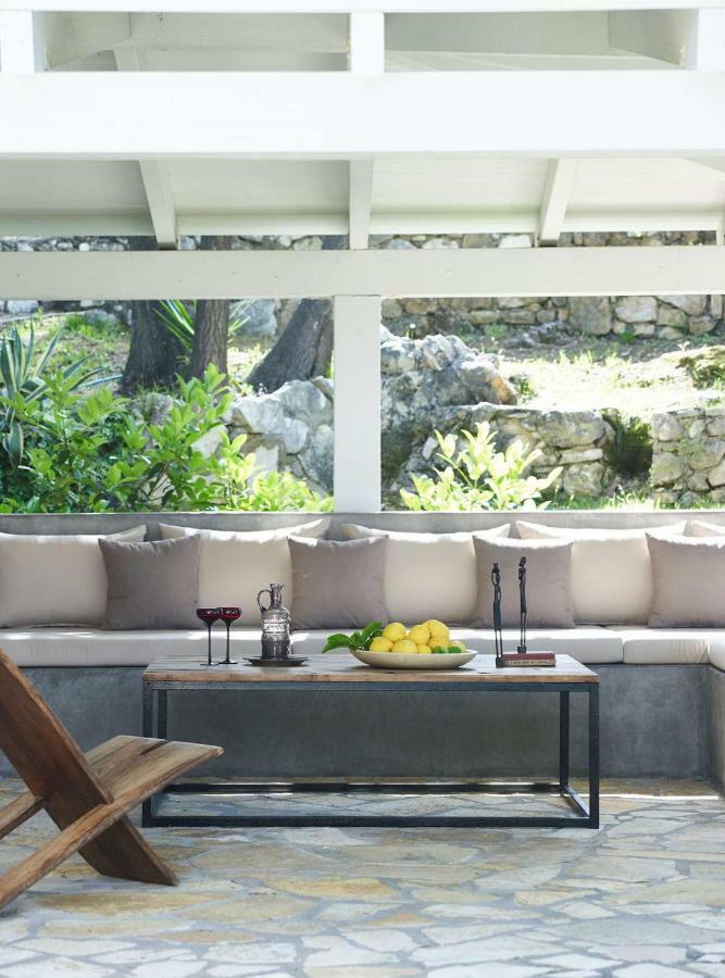 Villa Ioli- Beachfront Luxury Residence Igoemenitsa Buitenkant foto